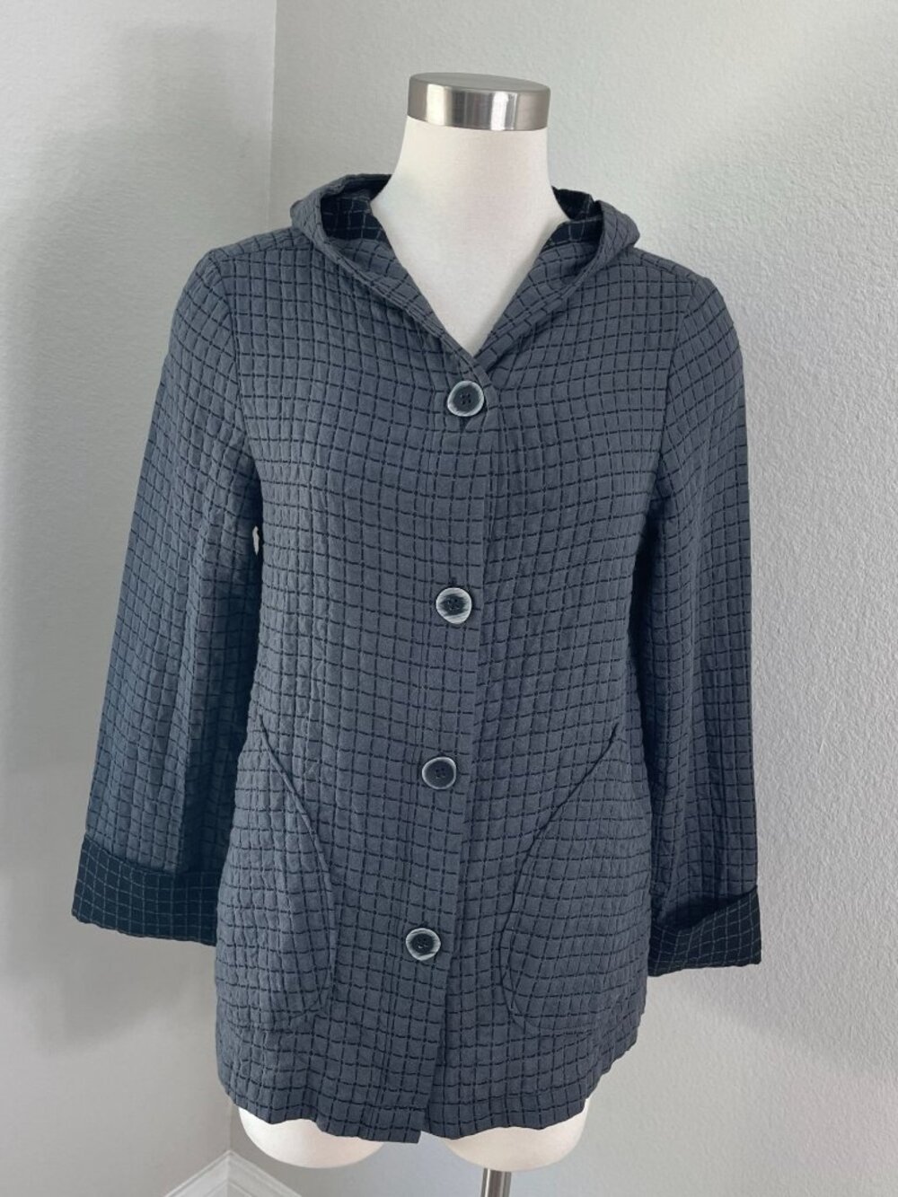 Habitat Clothes To Live In Womens Small Gray Textured Button Up Jacket Hooded
